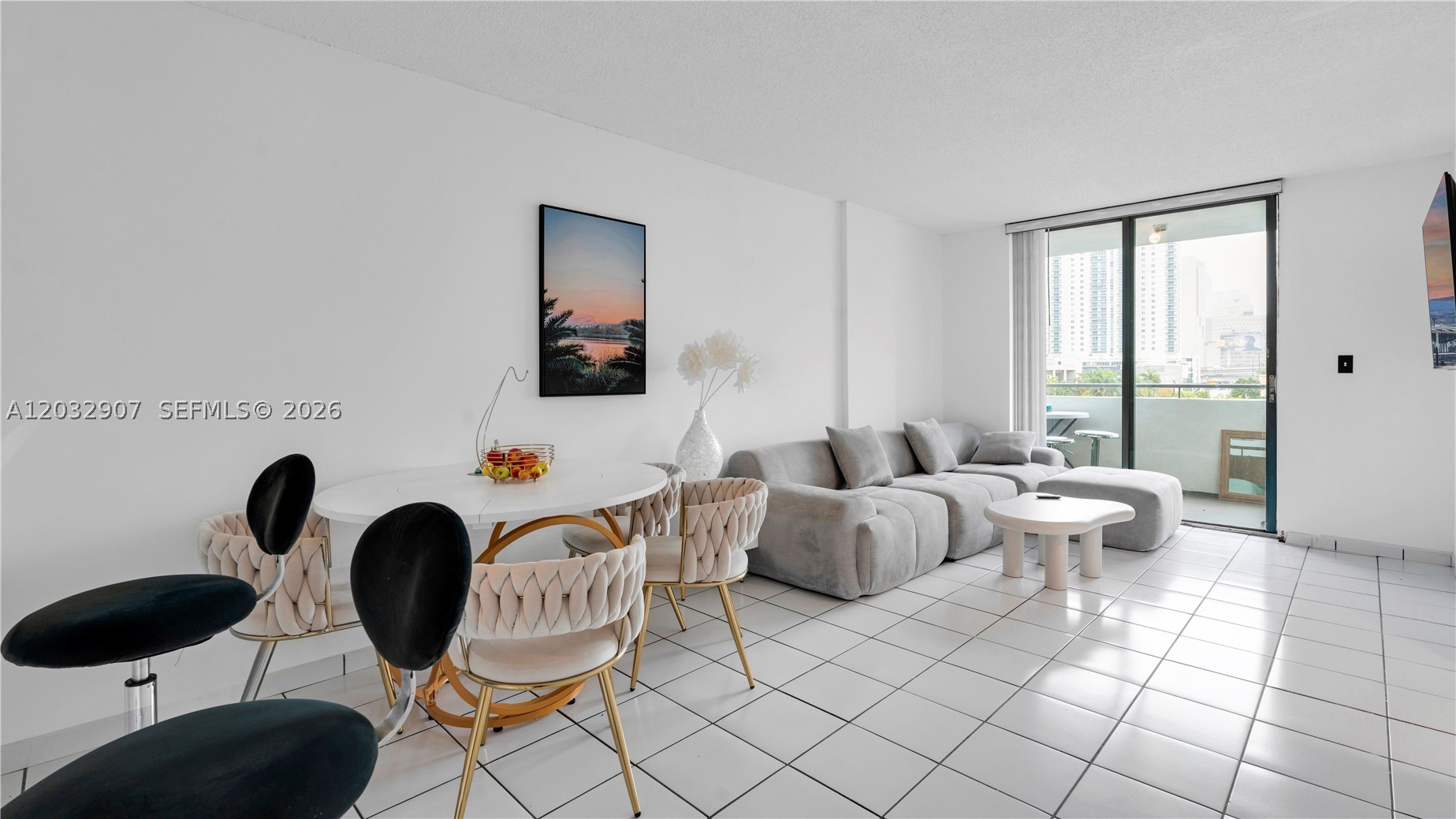 546 SW 1st St #603 Miami, FL 33130