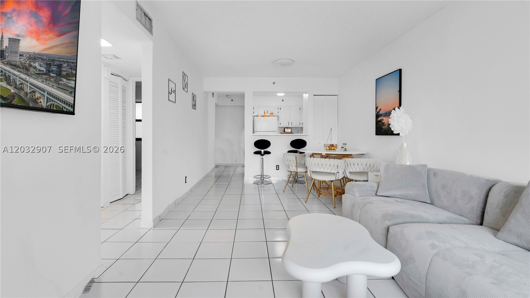 546 SW 1st St #603 Miami, FL 33130