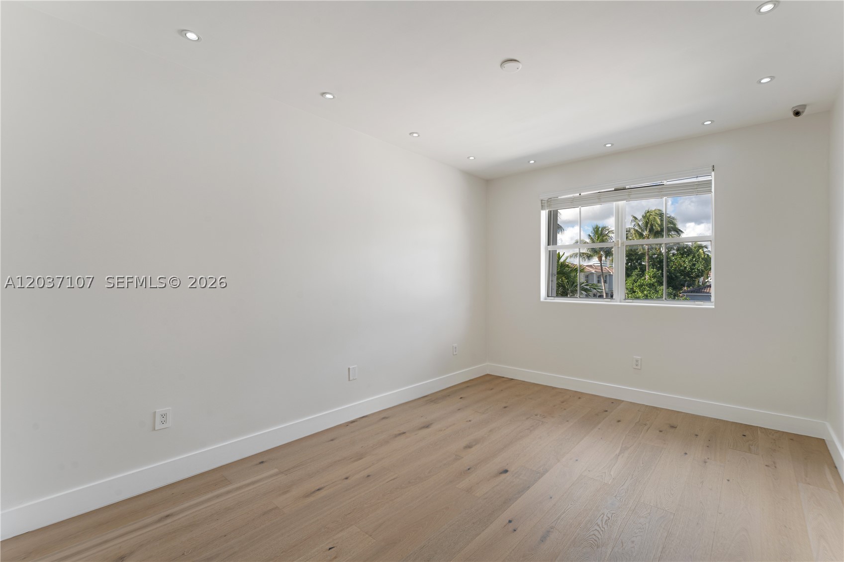 21156 NE 33rd Ave Aventura, FL 33180