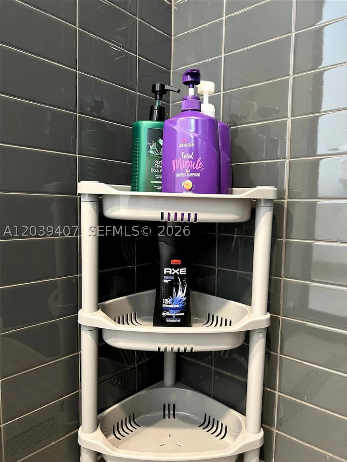 image Yotel5