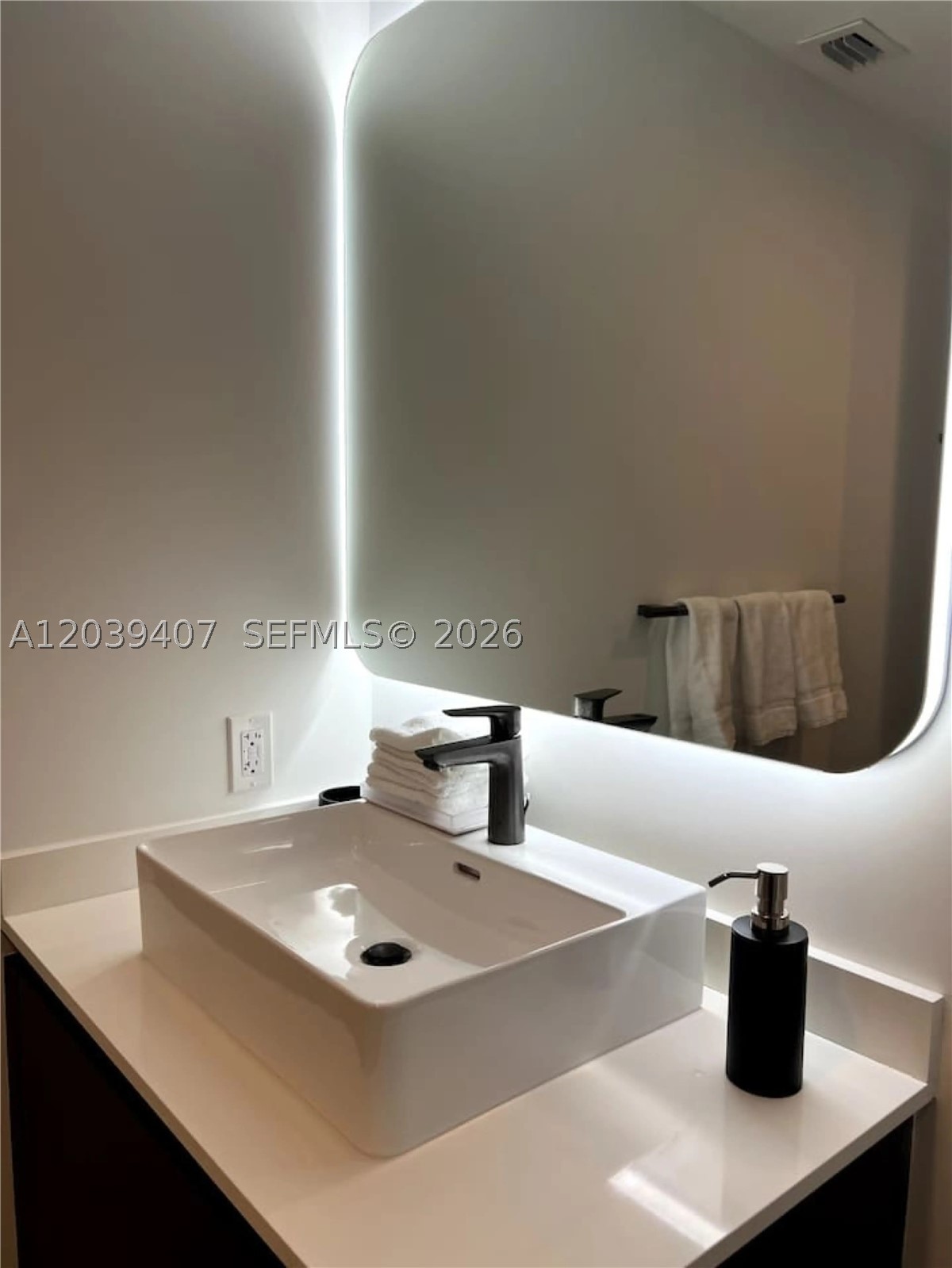 image Yotel6
