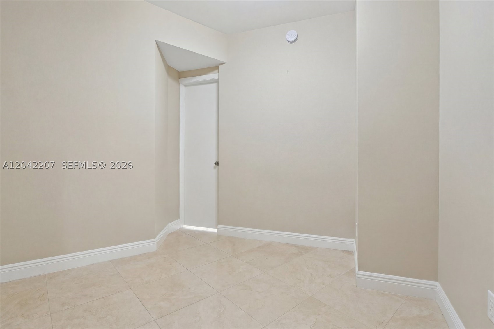 19333 Collins Ave #703 Sunny Isles Beach, FL 33160