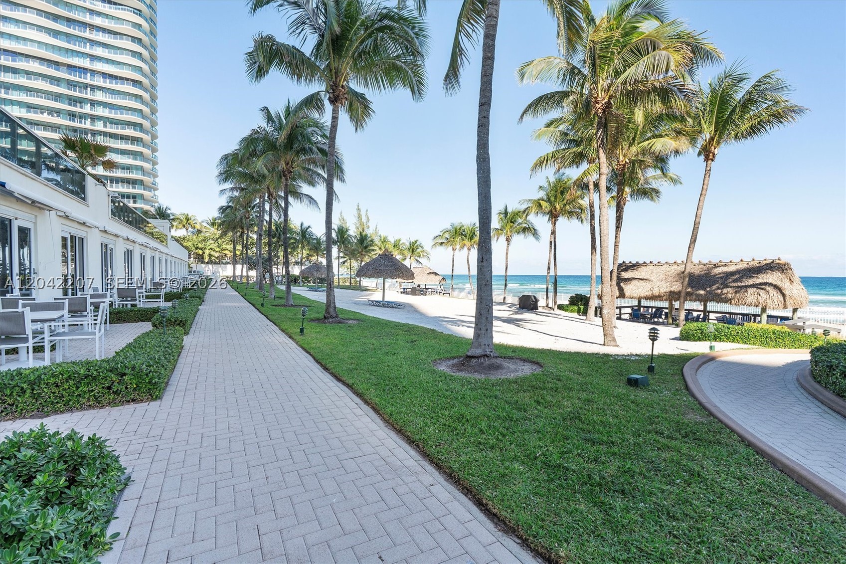19333 Collins Ave #703 Sunny Isles Beach, FL 33160