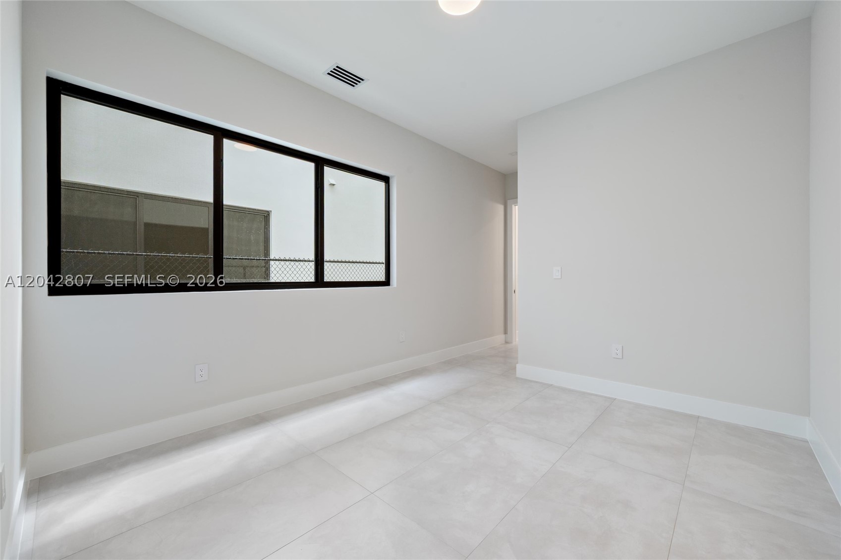 2747 SW 23rd Ter Miami, FL 33145