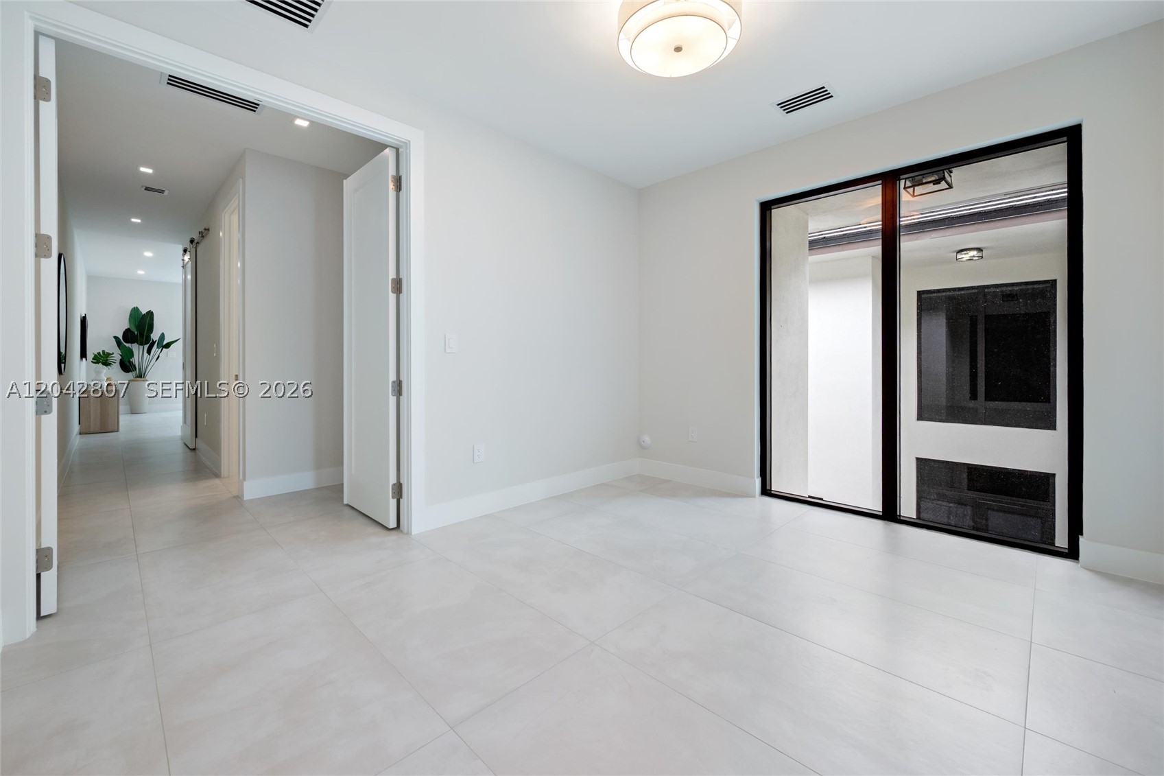 2747 SW 23rd Ter Miami, FL 33145