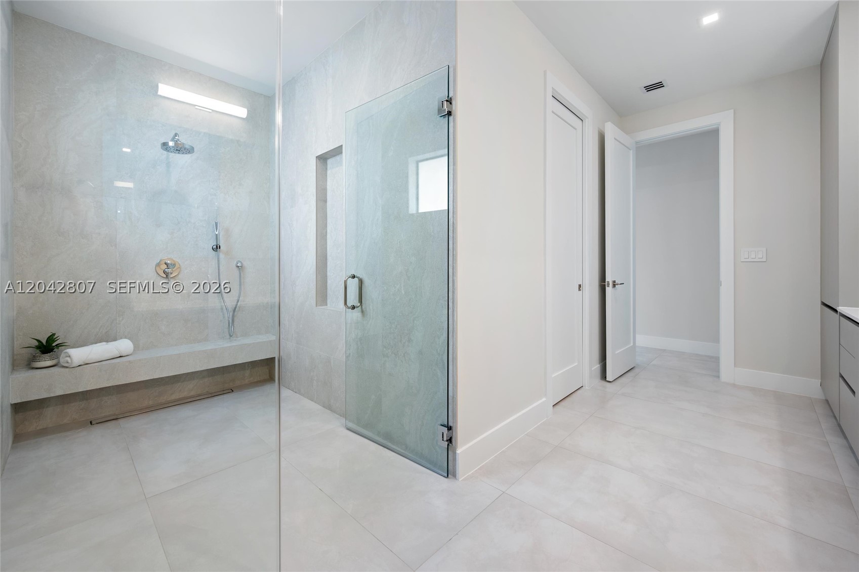 2747 SW 23rd Ter Miami, FL 33145