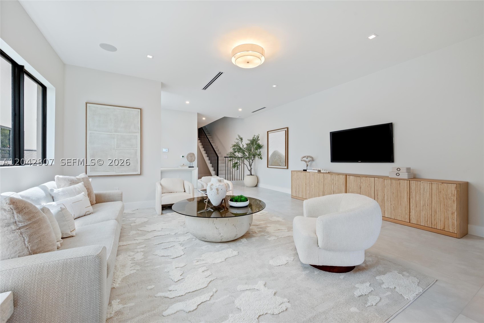 2747 SW 23rd Ter Miami, FL 33145