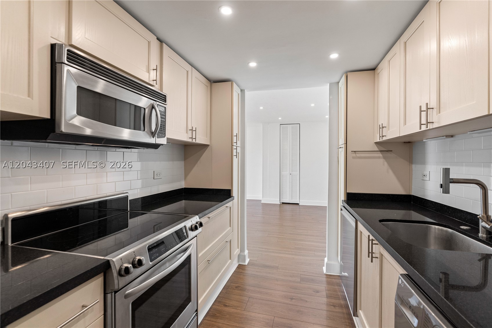 2451 Brickell Ave #PHL Miami, FL 33129