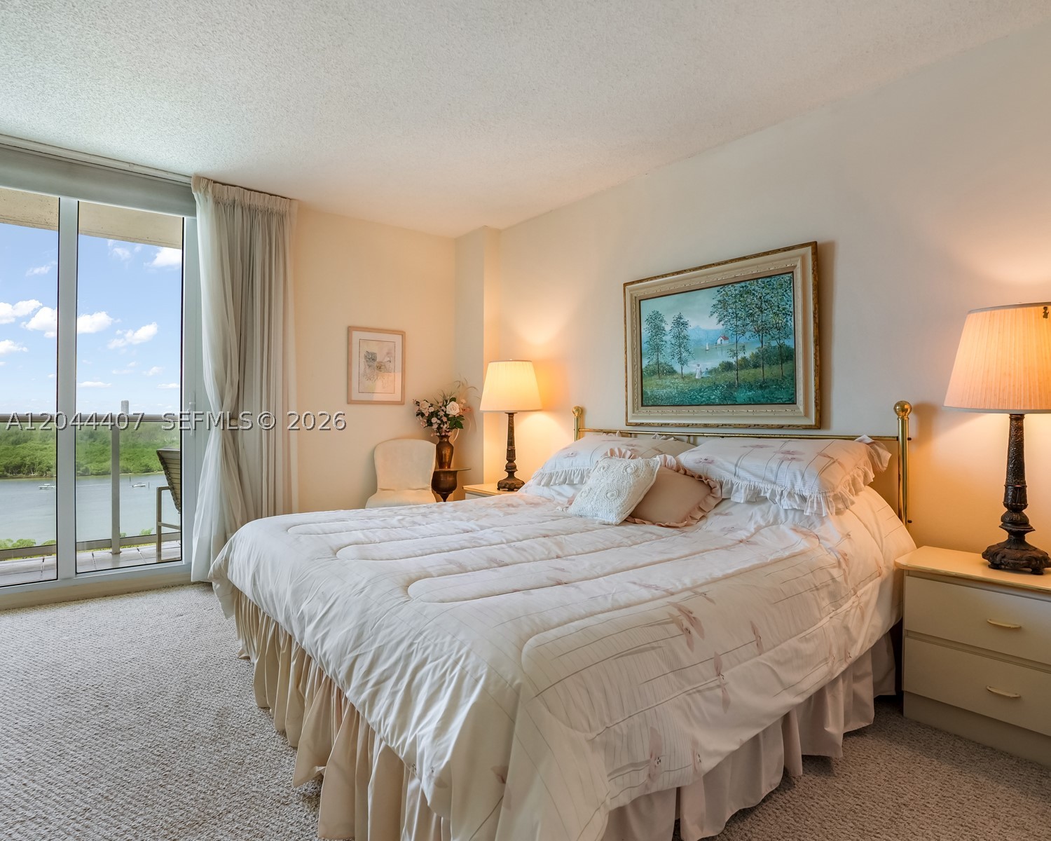 image Arlen House East12