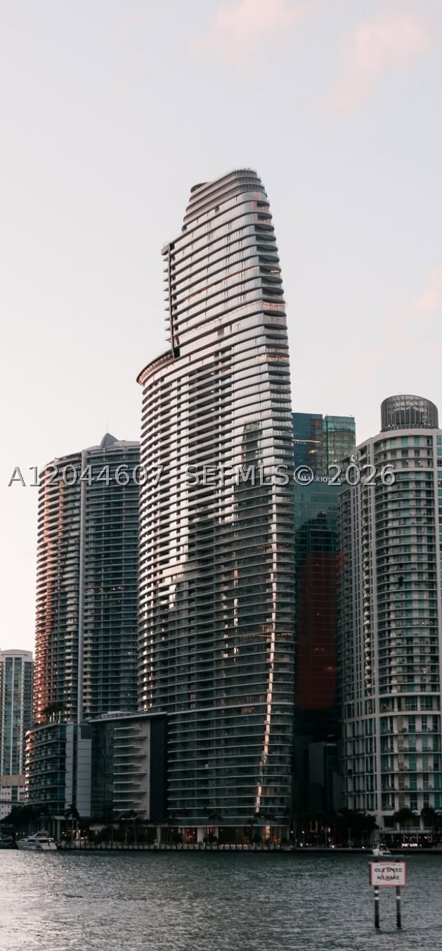 300 Biscayne Blvd Way #1909 Miami, FL 33131