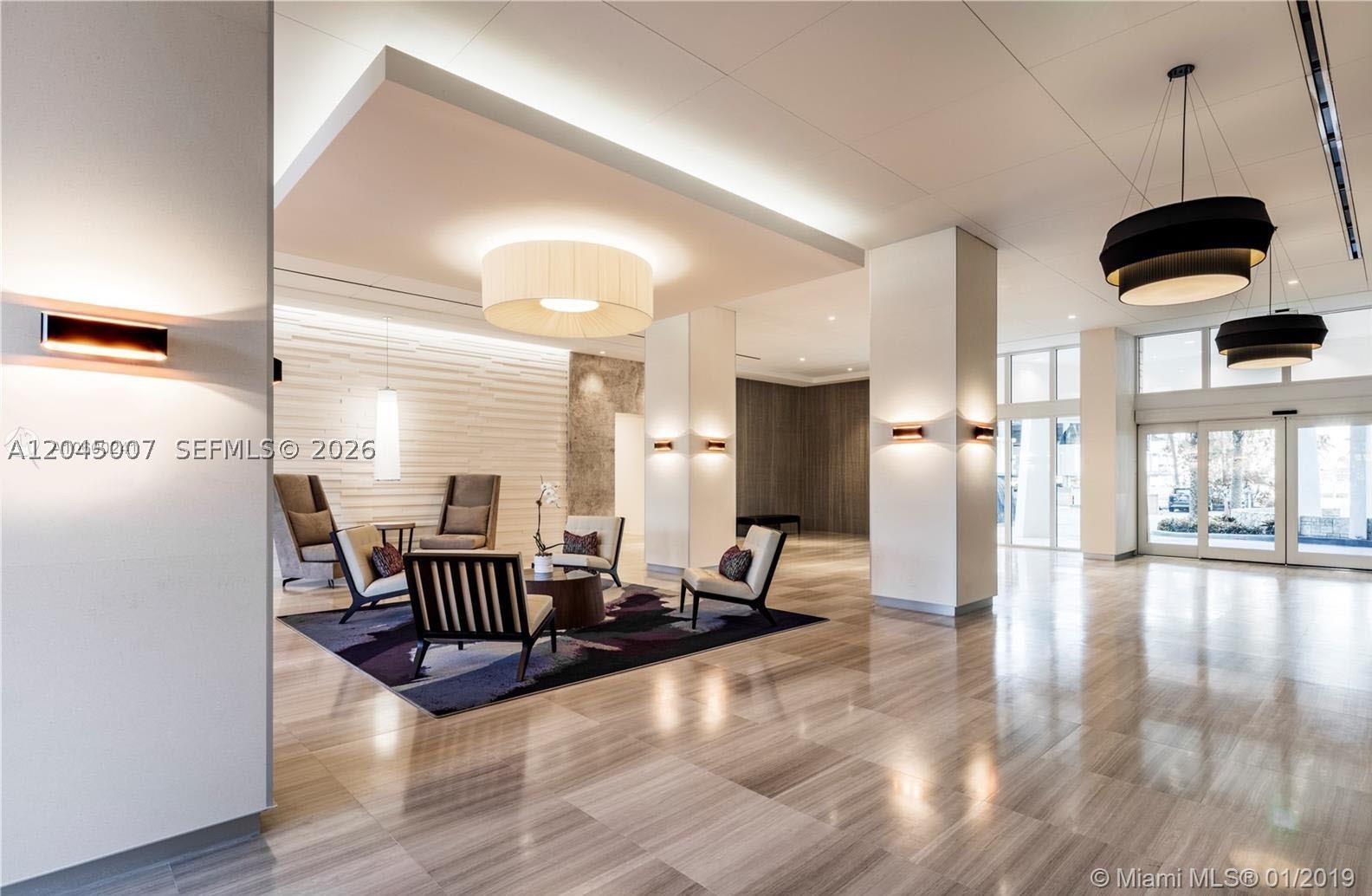 100 Bayview Dr #2124 Sunny Isles Beach, FL 33160