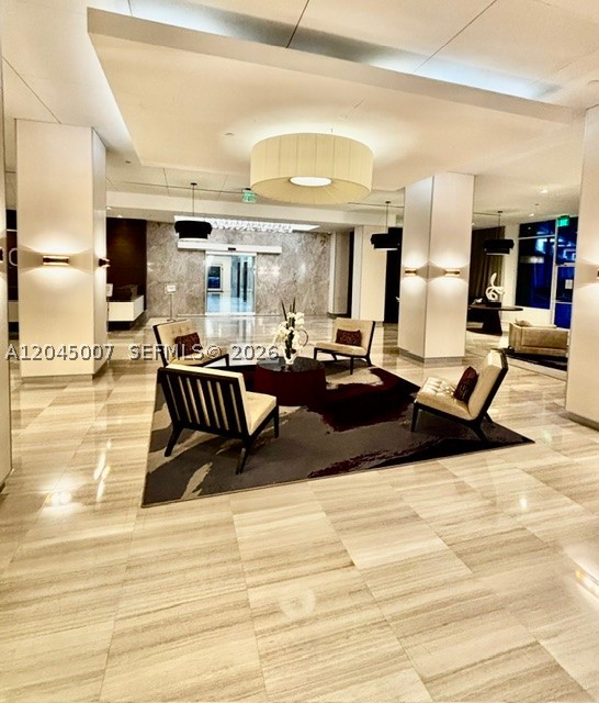 image Arlen House East41
