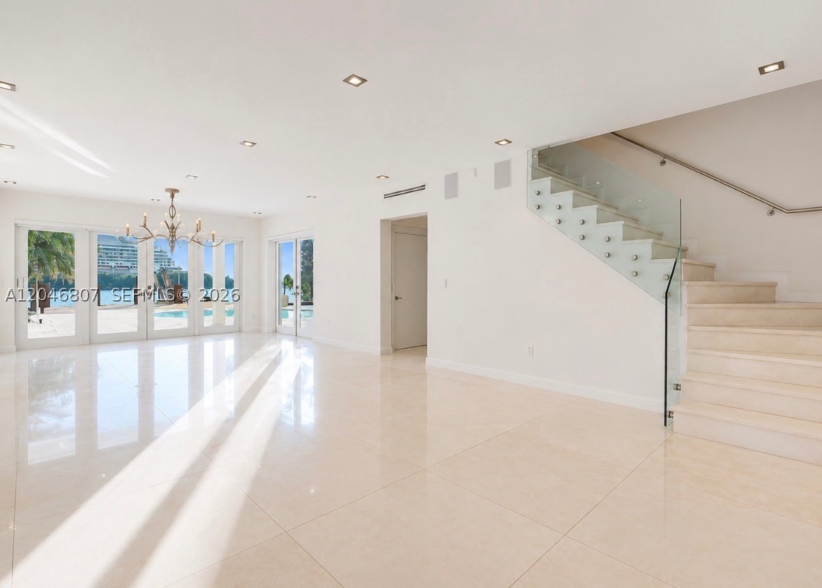 260 S Coconut Ln Miami Beach, FL 33139