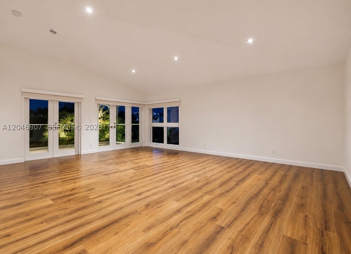 260 S Coconut Ln Miami Beach, FL 33139