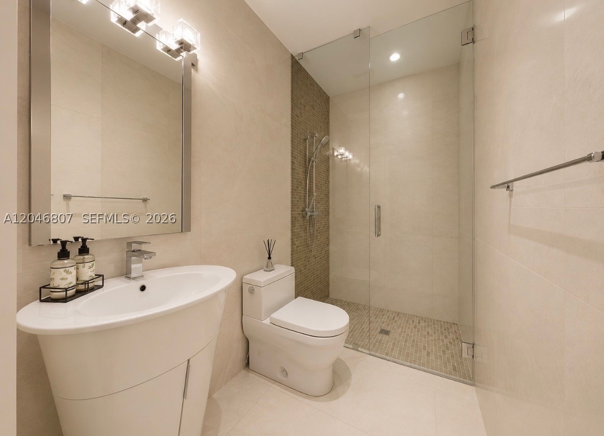 260 S Coconut Ln Miami Beach, FL 33139
