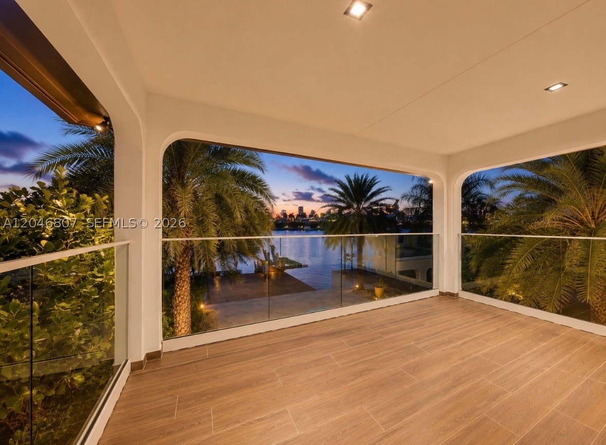 260 S Coconut Ln Miami Beach, FL 33139