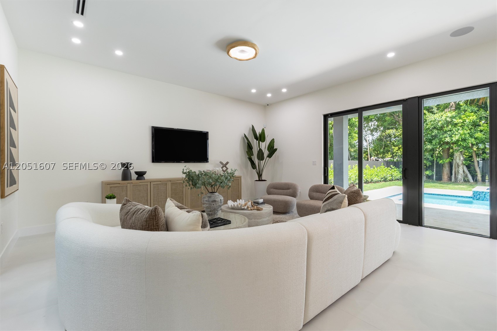 6359 SW 34th St Miami, FL 33155