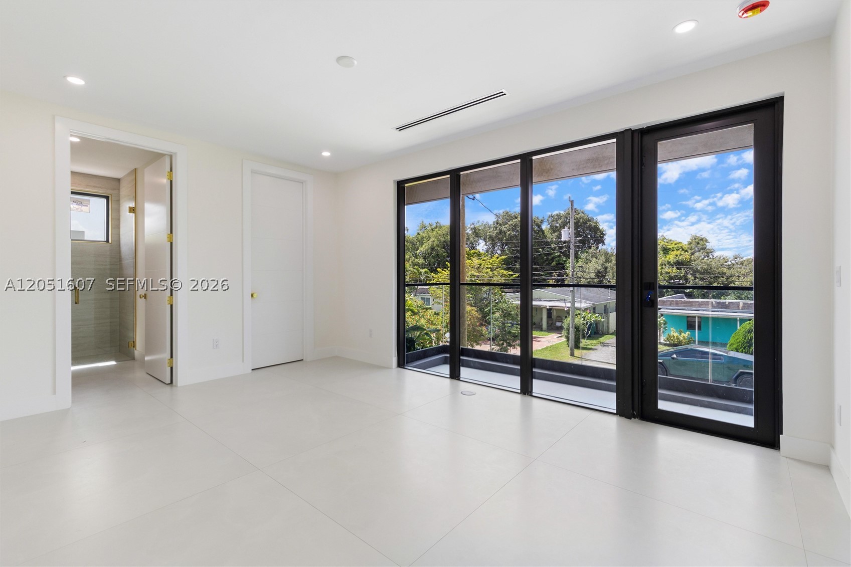 6359 SW 34th St Miami, FL 33155