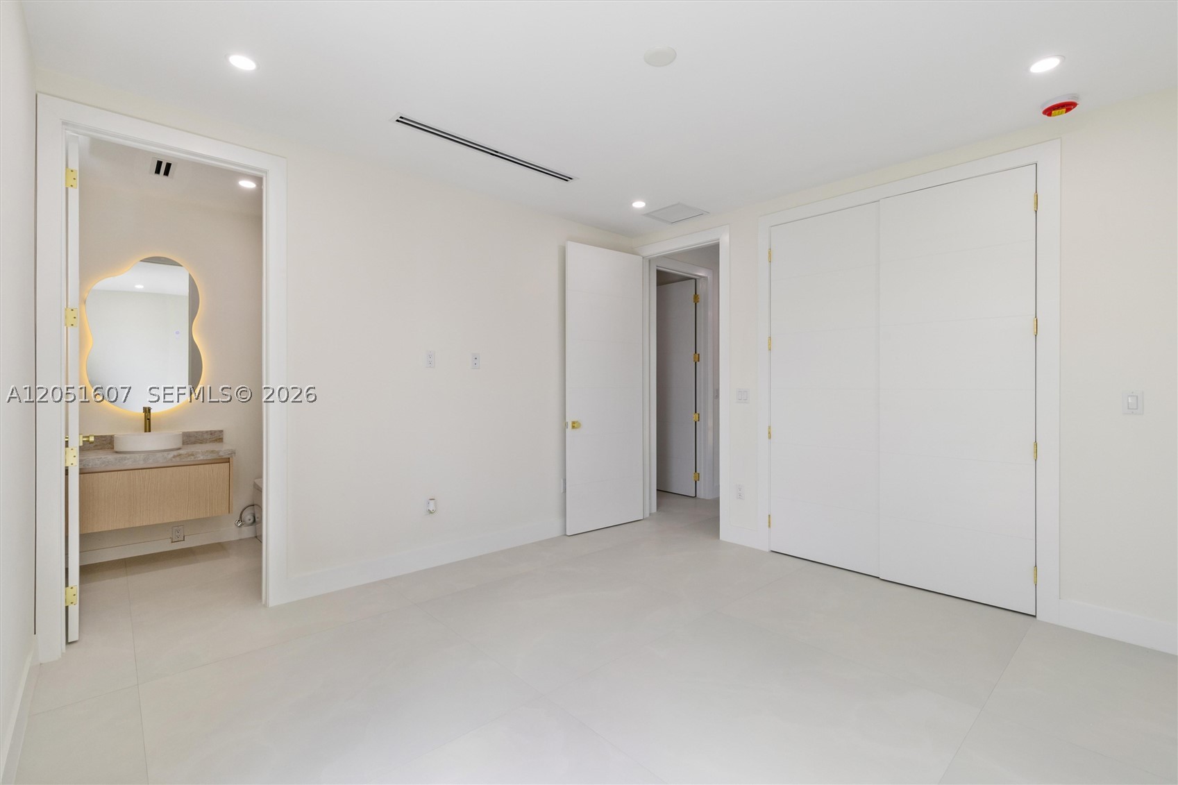 6359 SW 34th St Miami, FL 33155