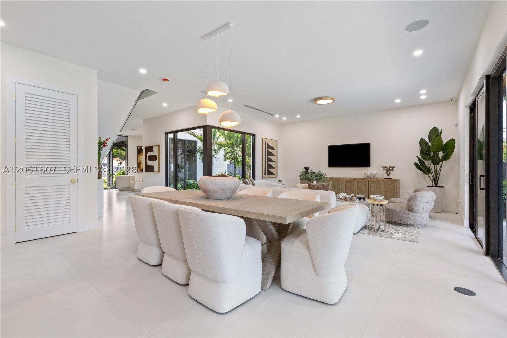 6359 SW 34th St Miami, FL 33155