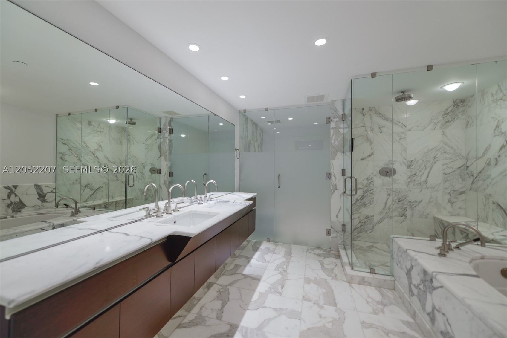 image Grovenor House42
