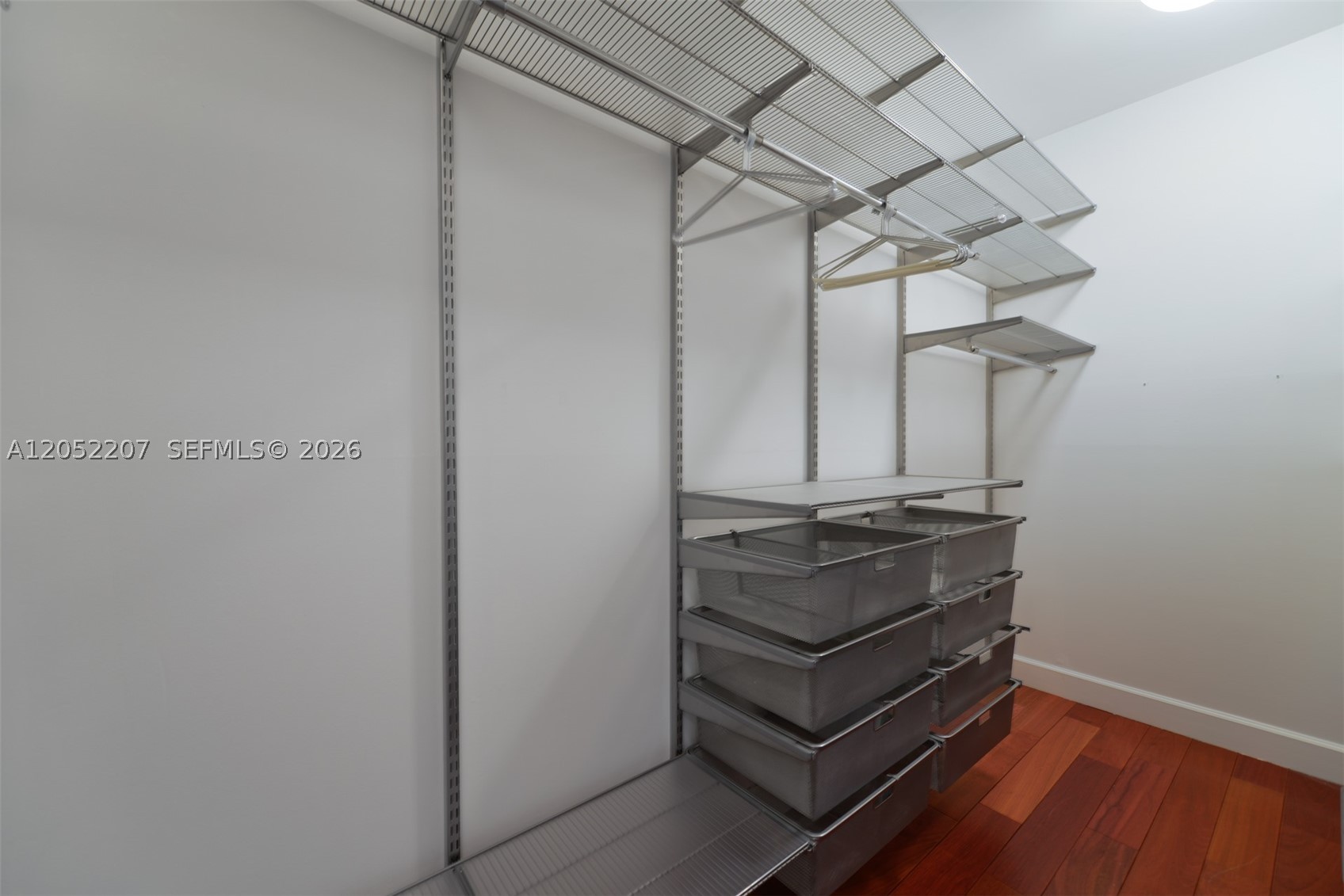 image Grovenor House45
