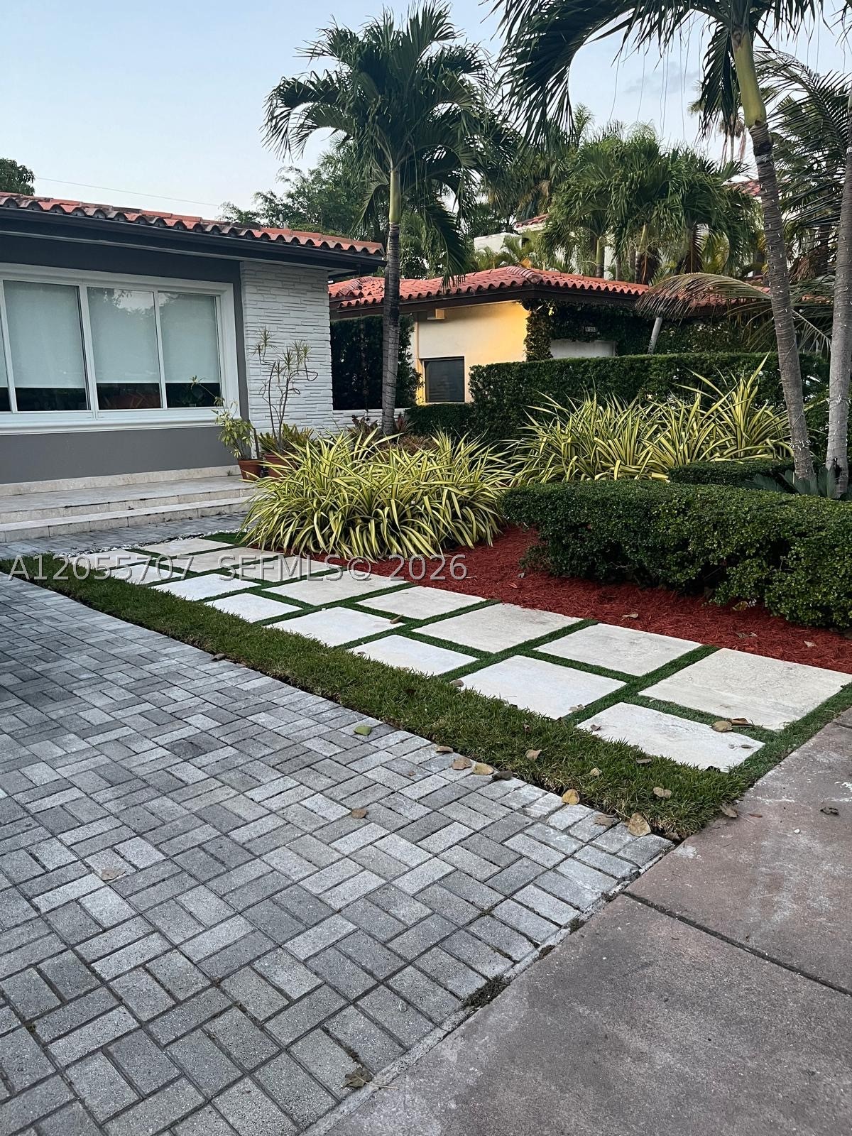 625 Bird Rd Coral Gables, FL 33146