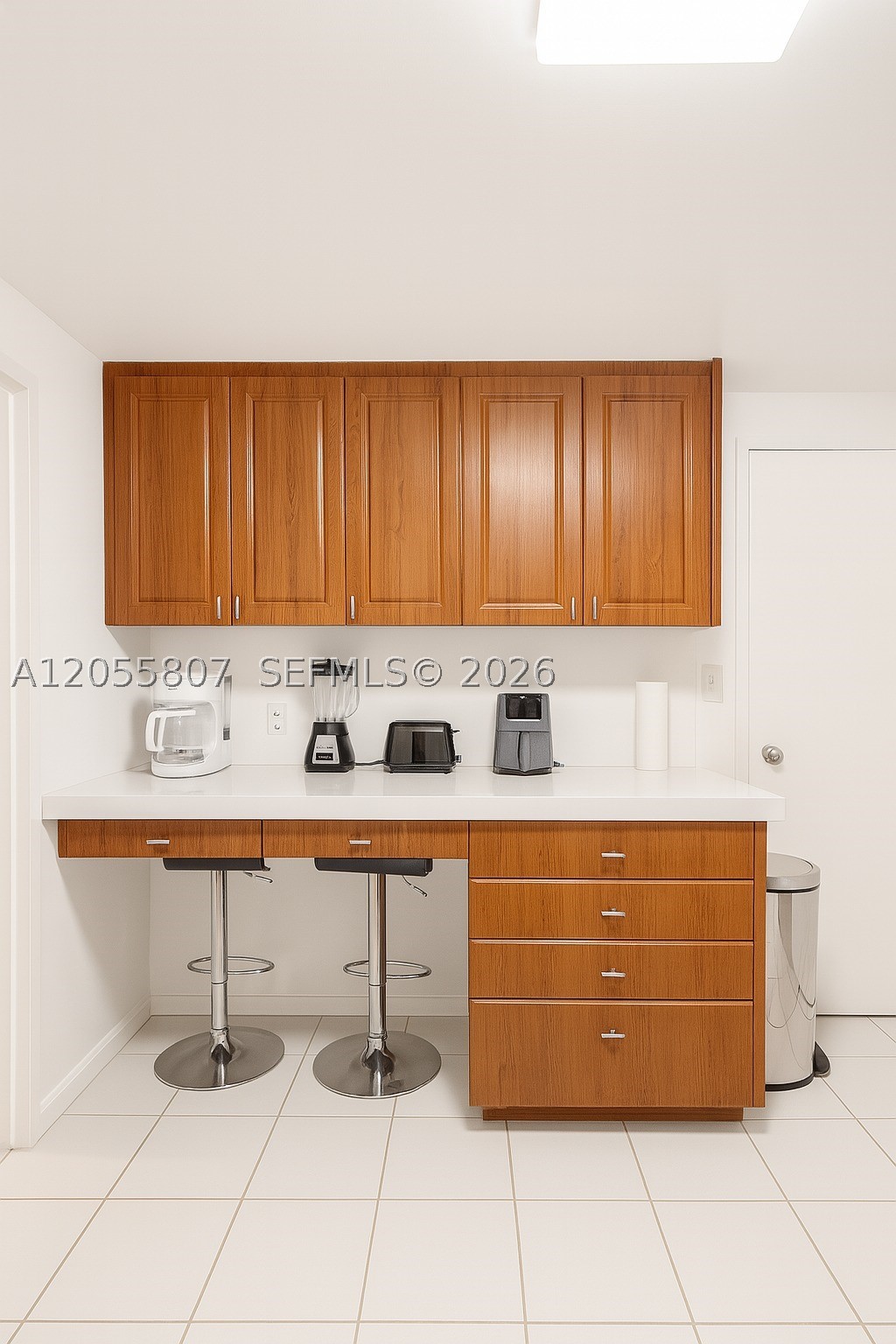 905 Brickell Bay Dr #1022 Miami, FL 33131