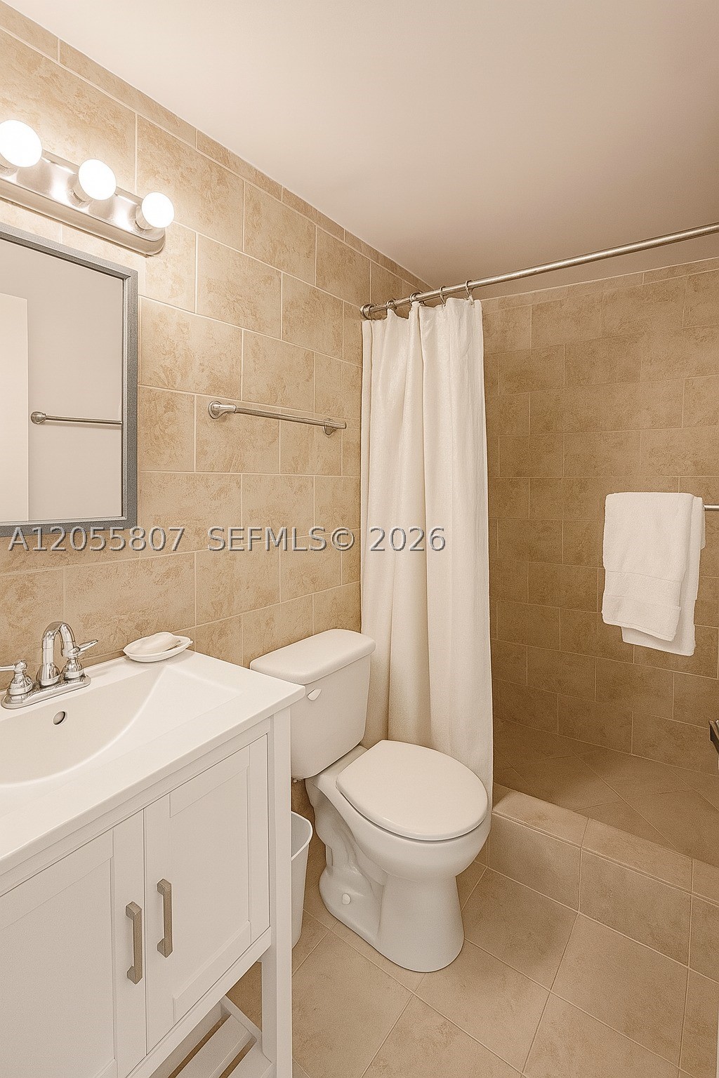 905 Brickell Bay Dr #1022 Miami, FL 33131
