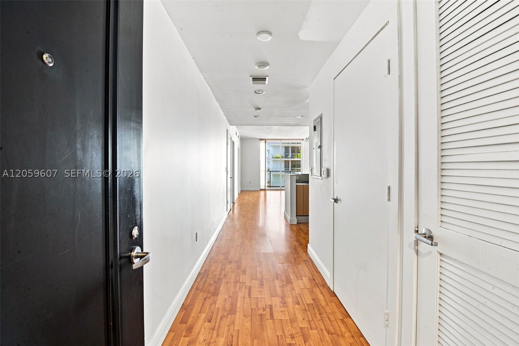 image 1060 Brickell - 106010