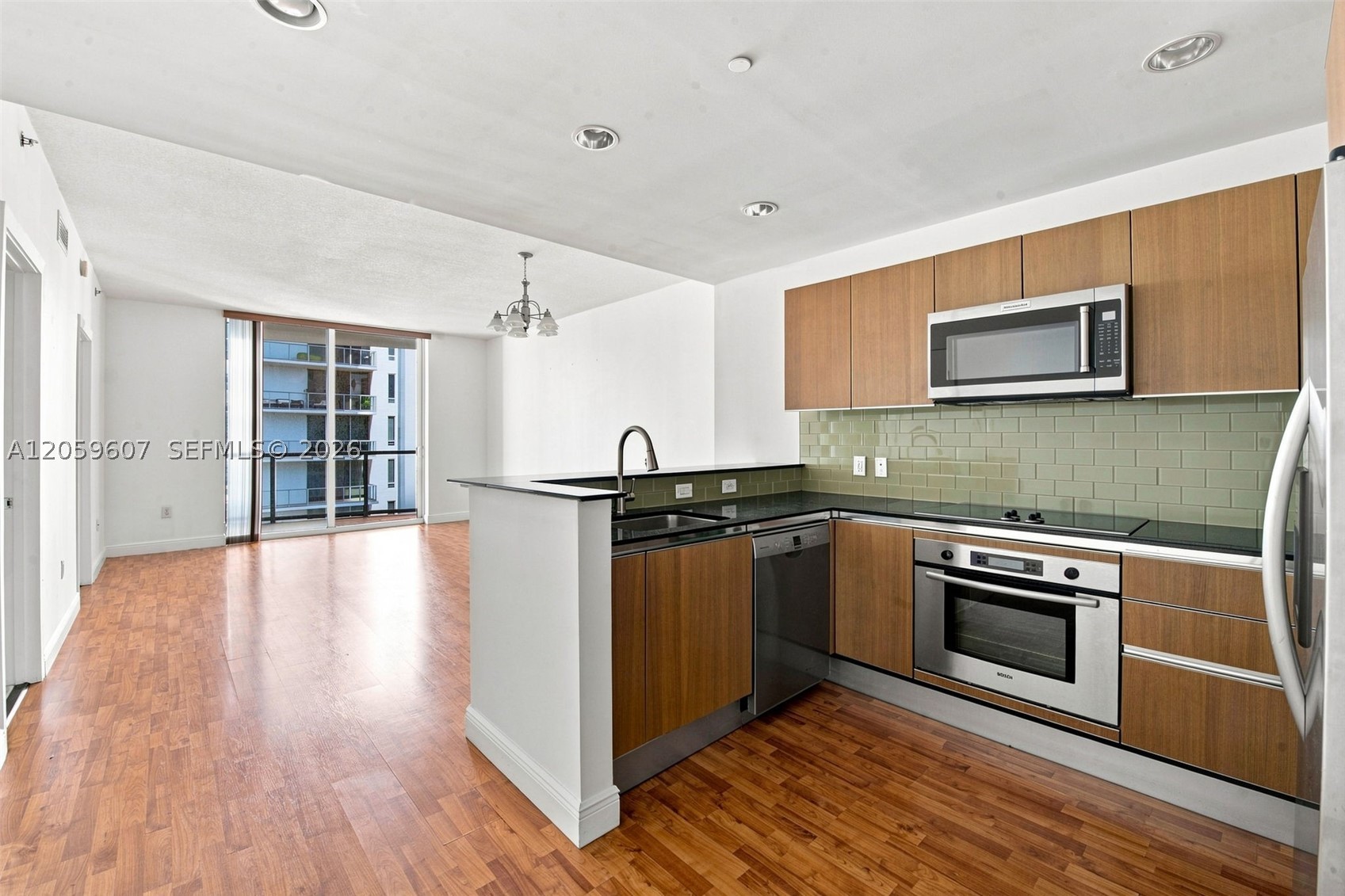 image 1060 Brickell - 10601
