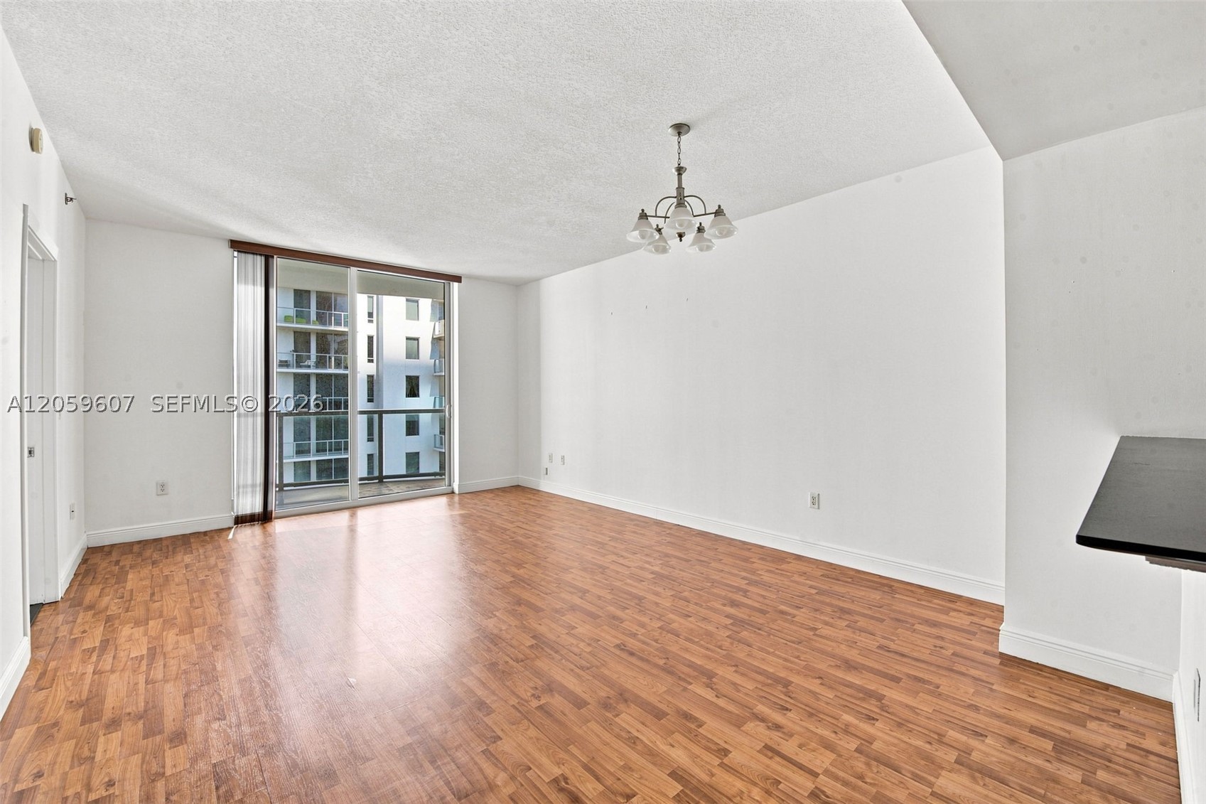 image 1060 Brickell - 10604