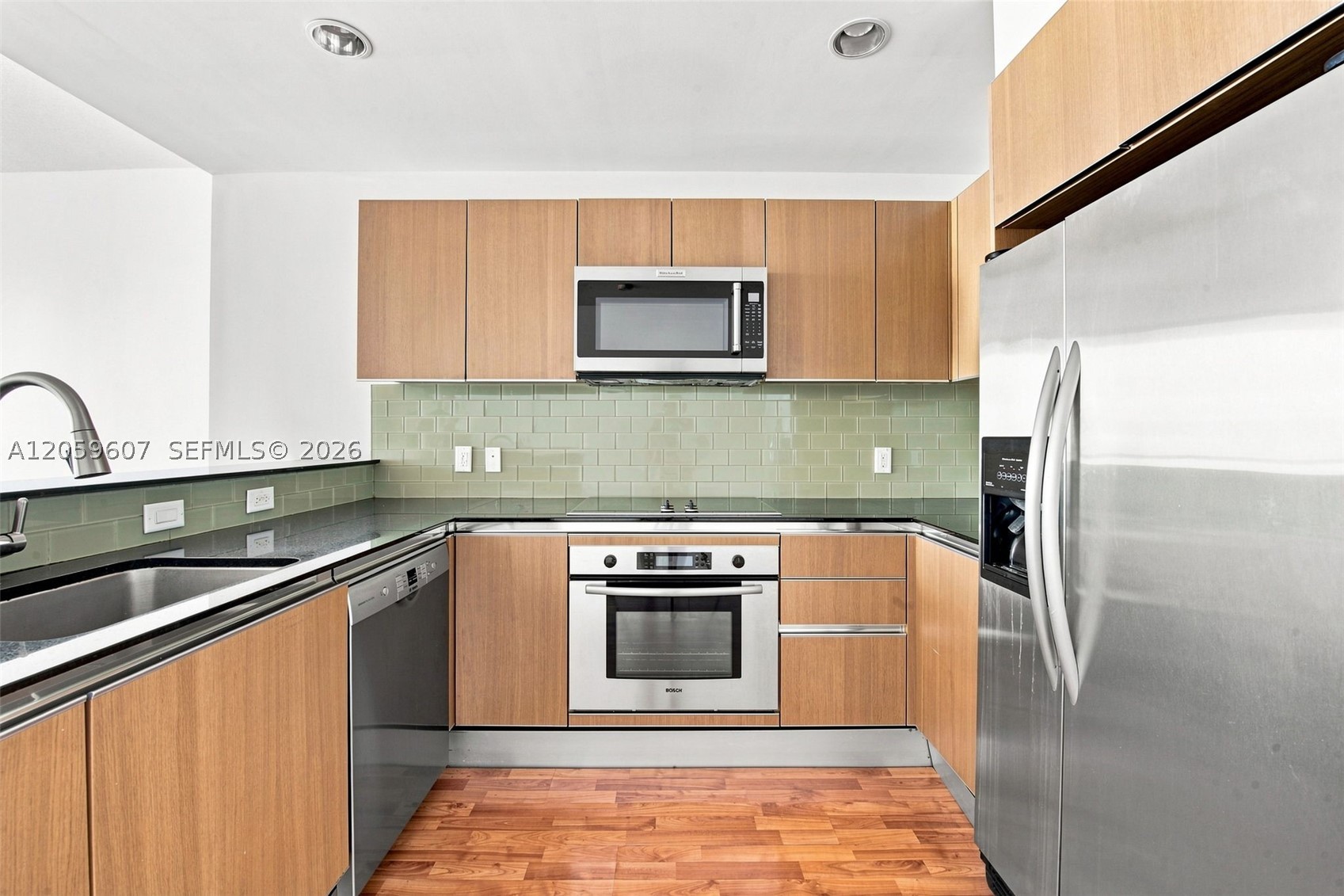 image 1060 Brickell - 10605