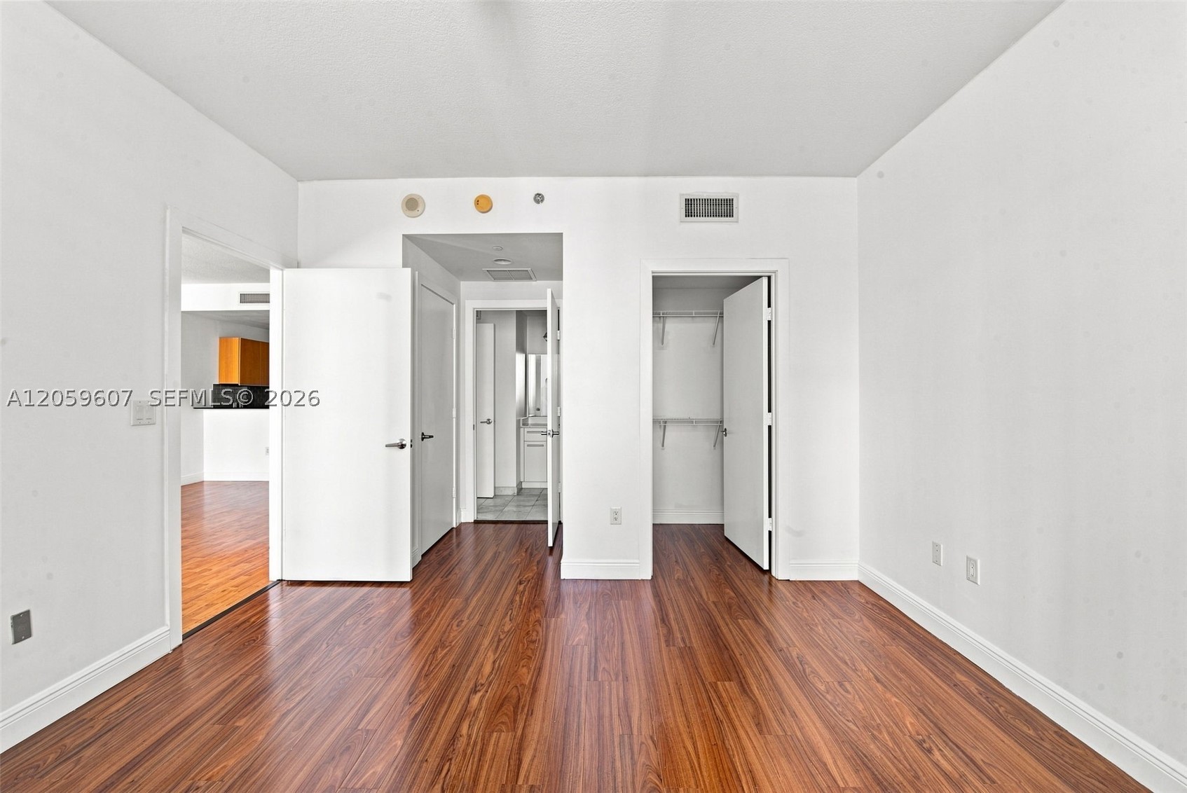 image 1060 Brickell - 10606