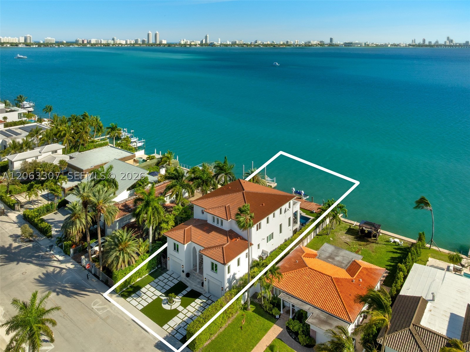 1460 S Treasure Dr North Bay Village, FL 33141