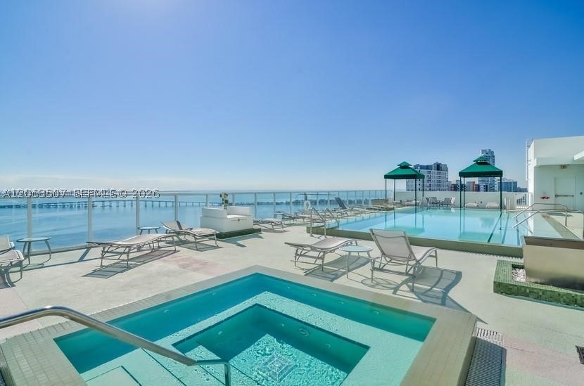 image Emerald at Brickell36