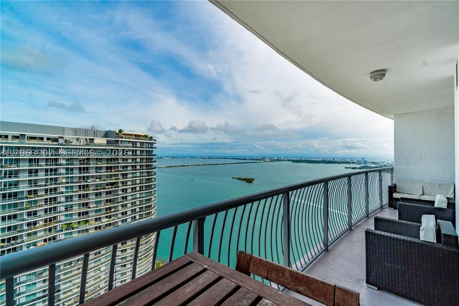 image Opera Tower25
