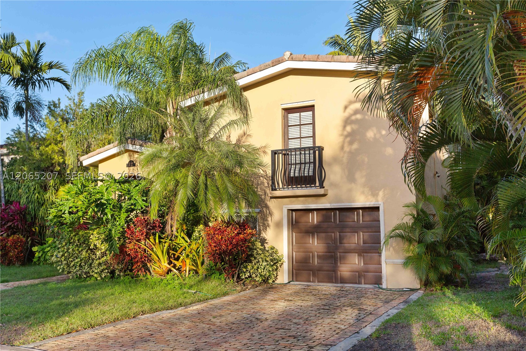 6315 Maynada St Coral Gables, FL 33146