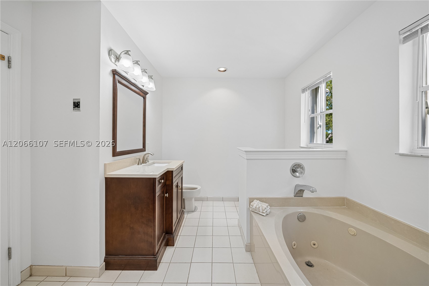 7605 SW 147th St Palmetto Bay, FL 33158