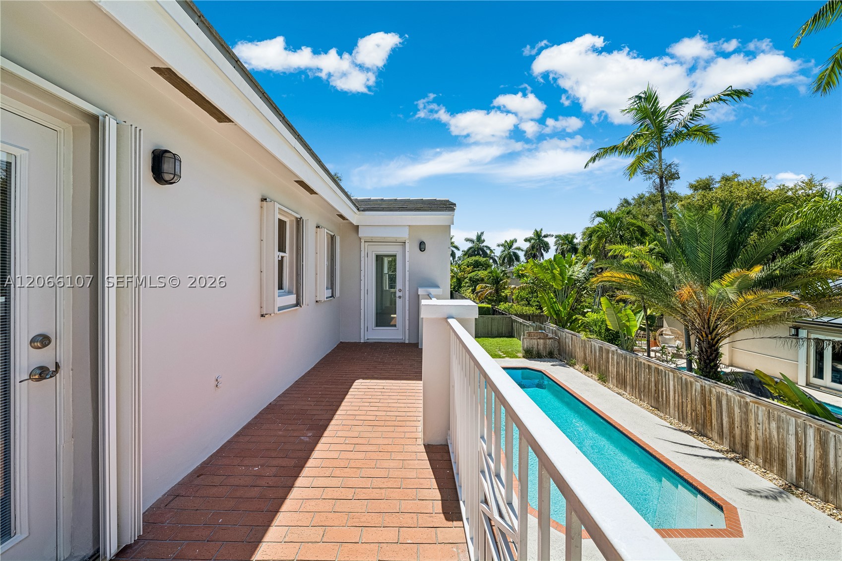 7605 SW 147th St Palmetto Bay, FL 33158