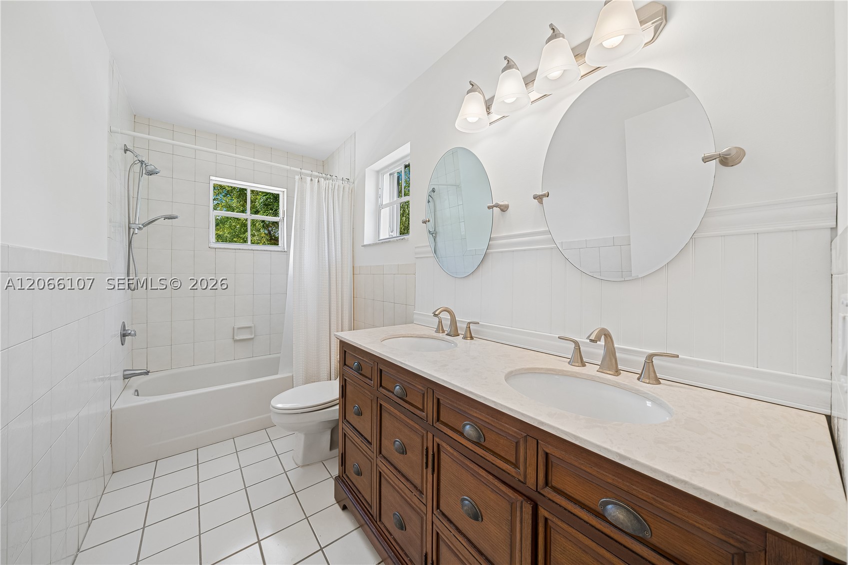 7605 SW 147th St Palmetto Bay, FL 33158
