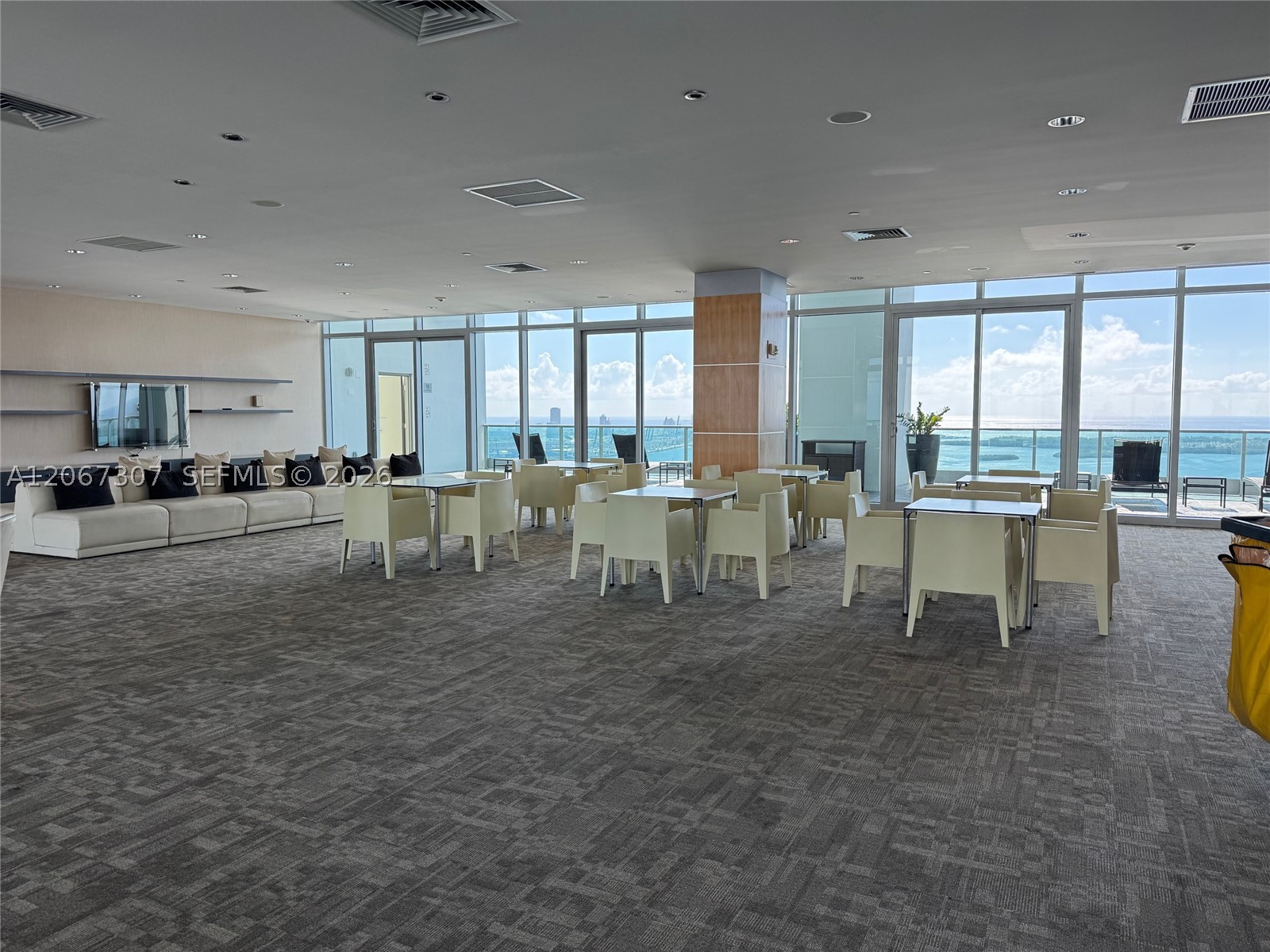 image Jade at Brickell Bay25