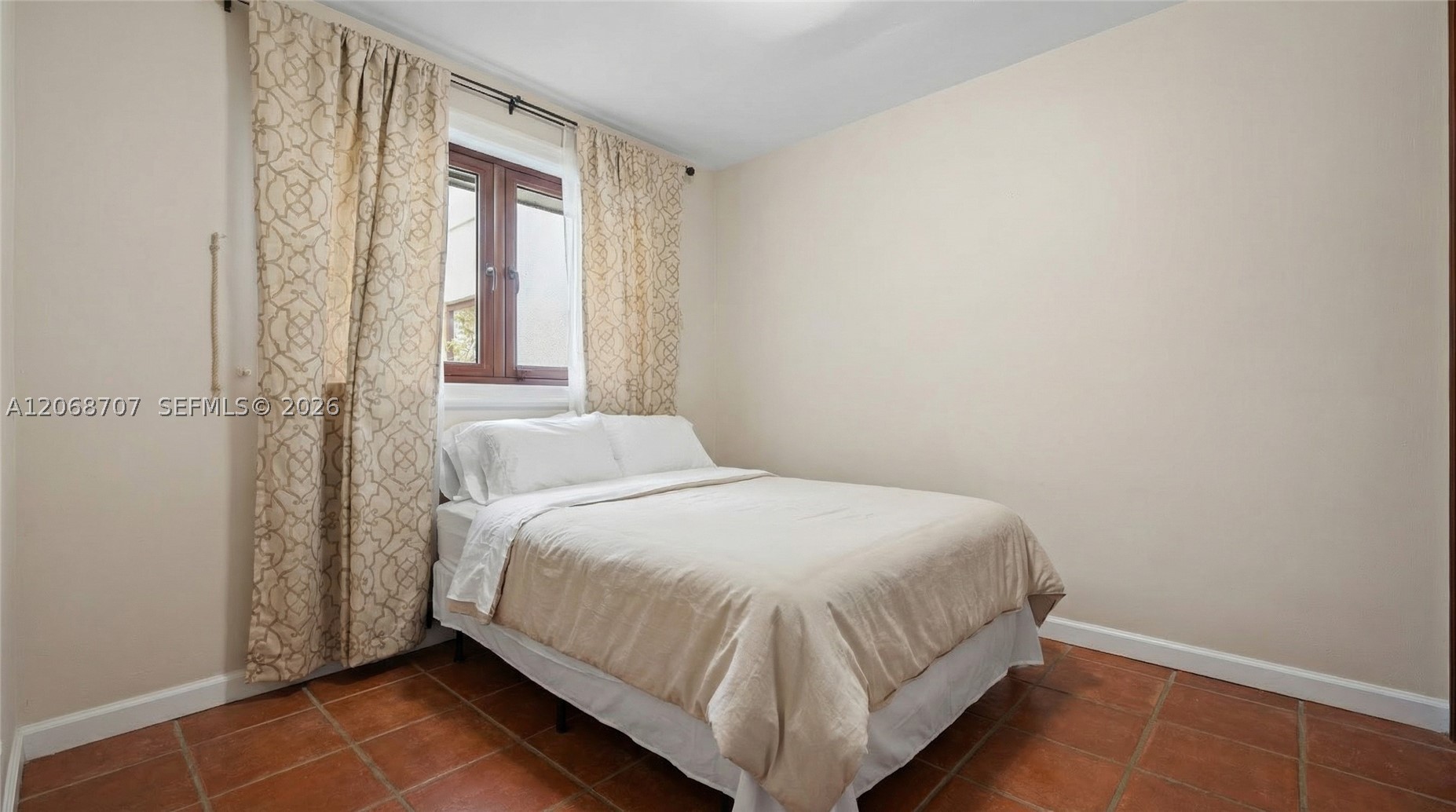 7701 Old Cutler Rd Coral Gables, FL 33143