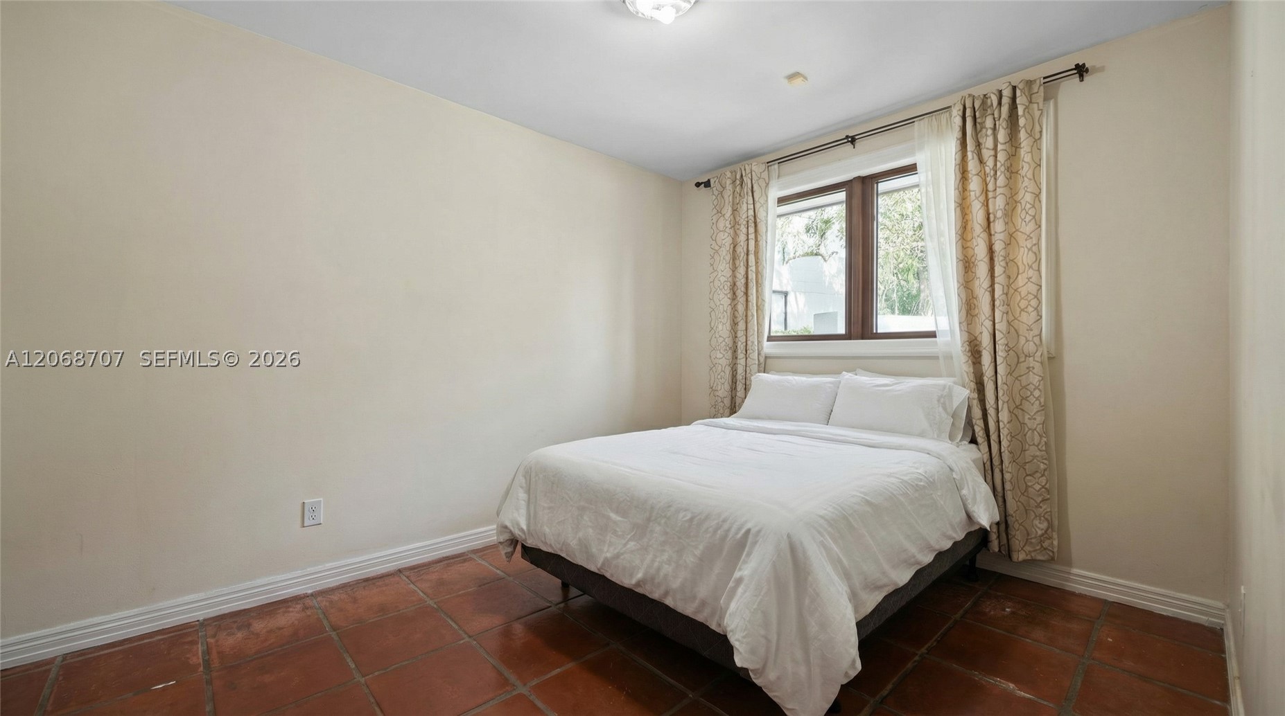 7701 Old Cutler Rd Coral Gables, FL 33143