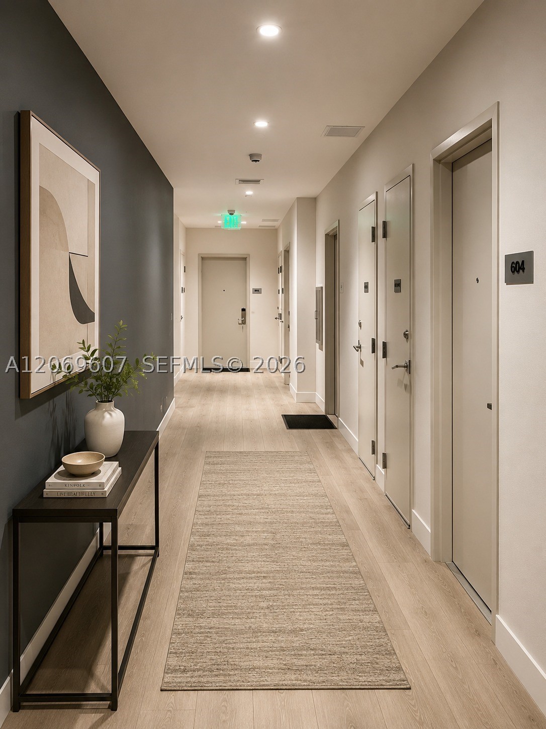 image Smart Brickell III12