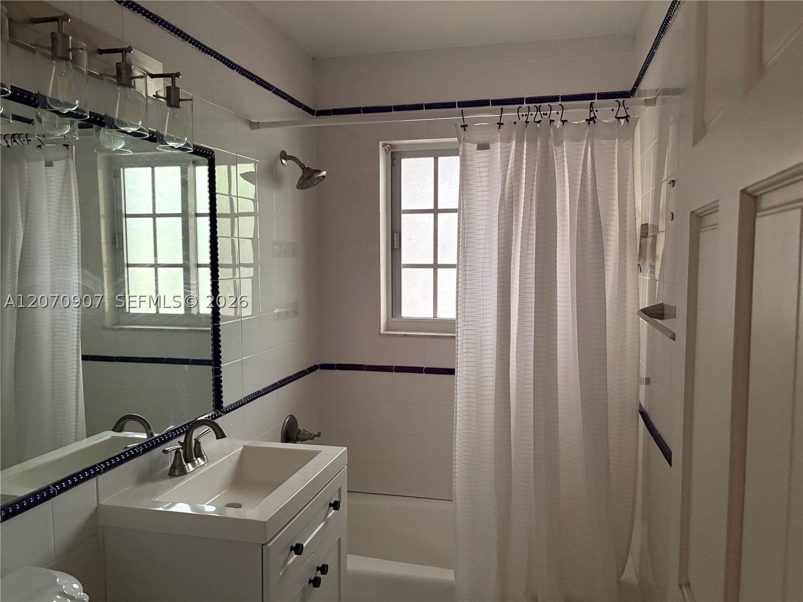 805 Paradiso Ave #805 Coral Gables, FL 33146