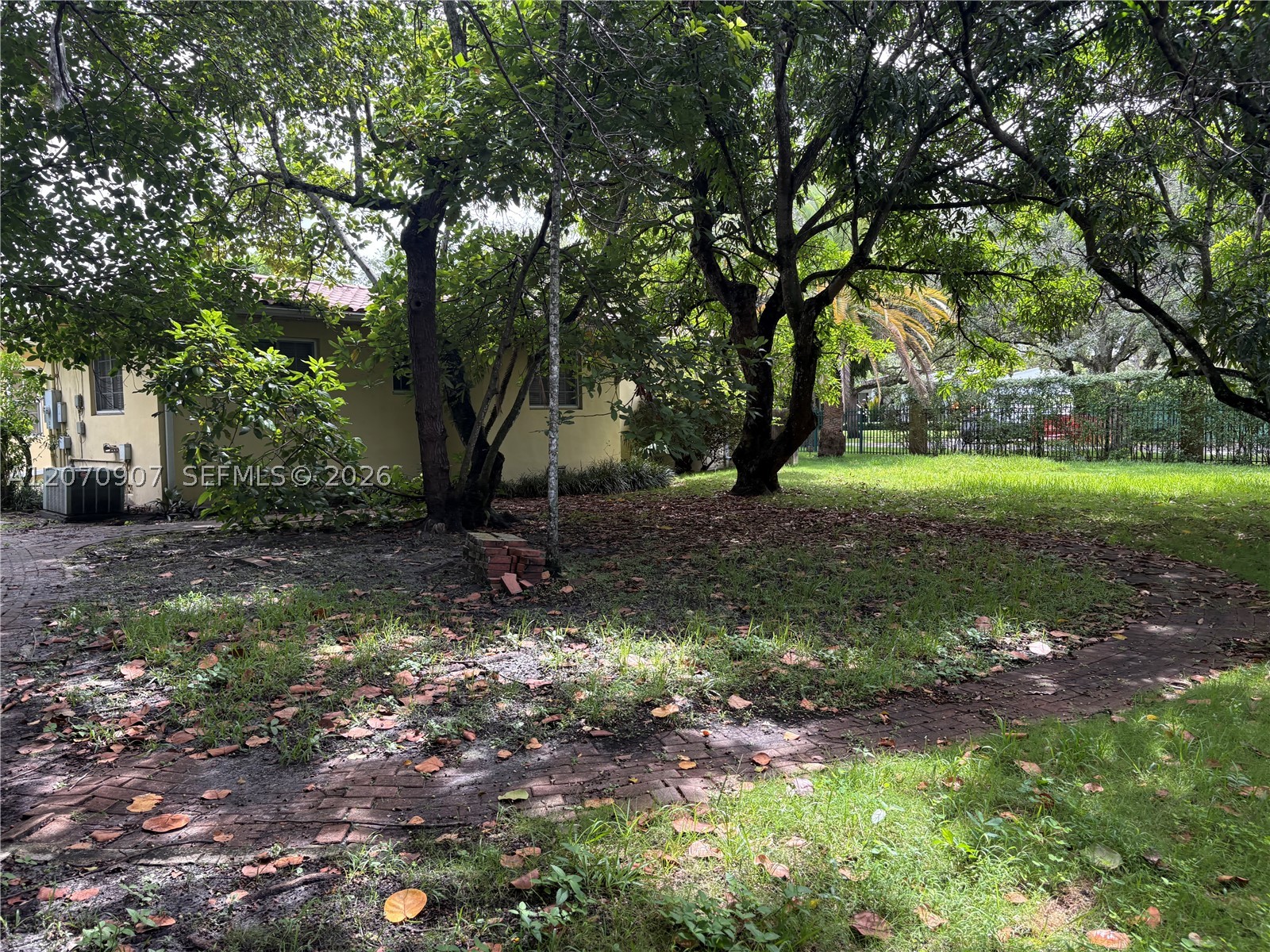 805 Paradiso Ave #805 Coral Gables, FL 33146