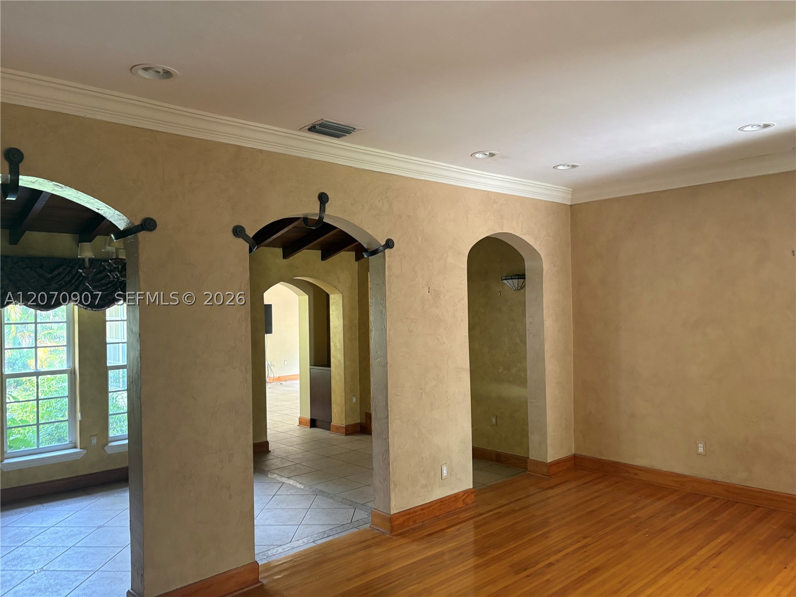 805 Paradiso Ave #805 Coral Gables, FL 33146