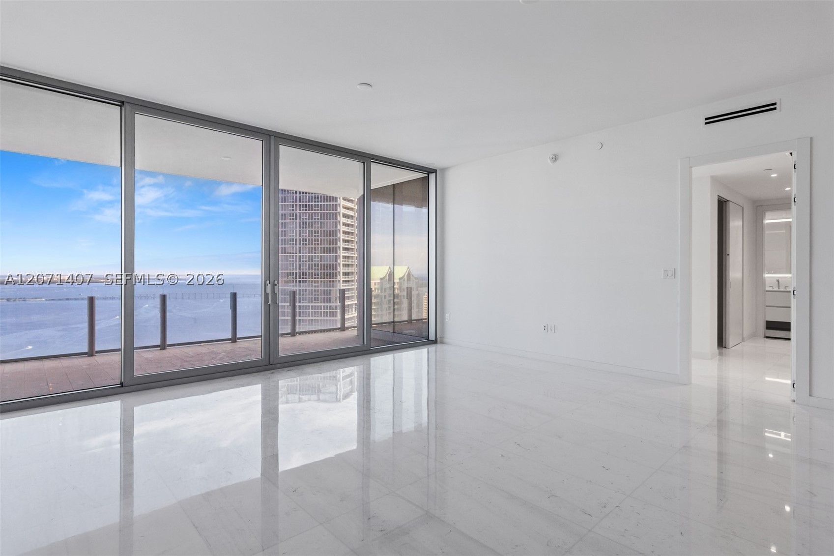 300 Biscayne Blvd Way #4303C Miami, FL 33131