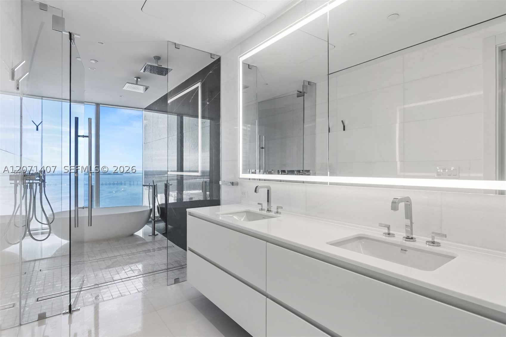 300 Biscayne Blvd Way #4303C Miami, FL 33131